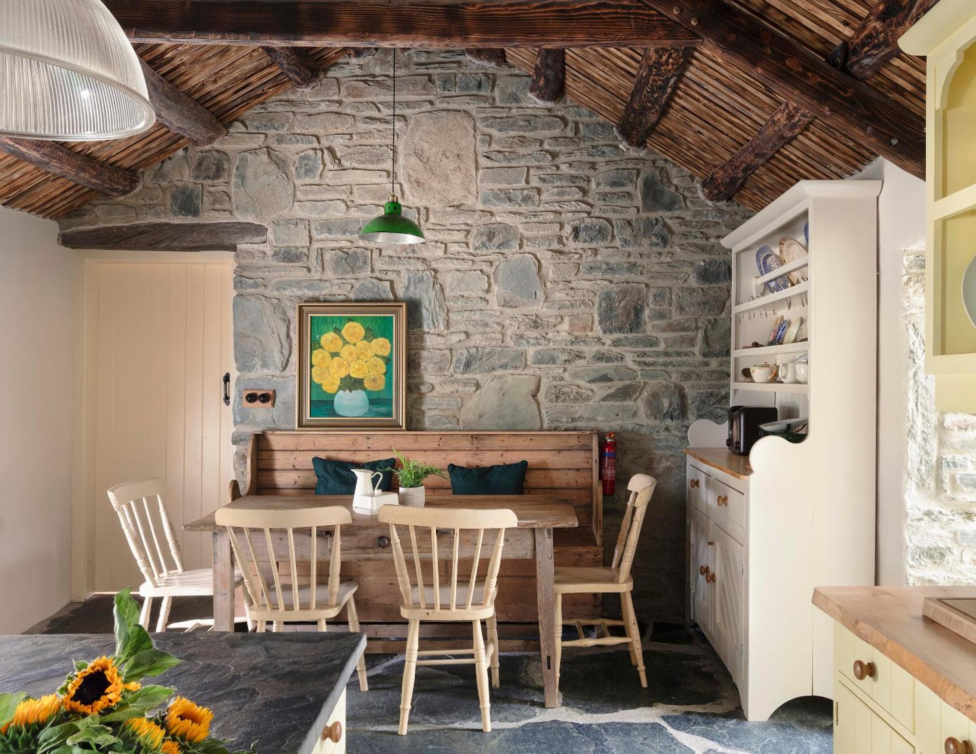 Secluded Thatched Cottage, Near Beaches & Hill Walking Rashenny ภายนอก รูปภาพ